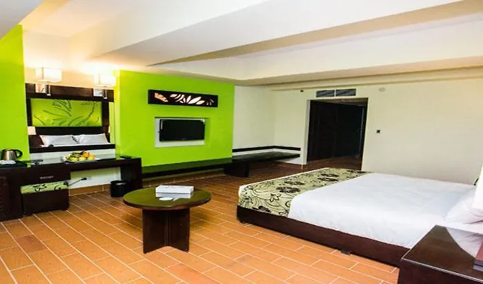 Amazonia 4*
